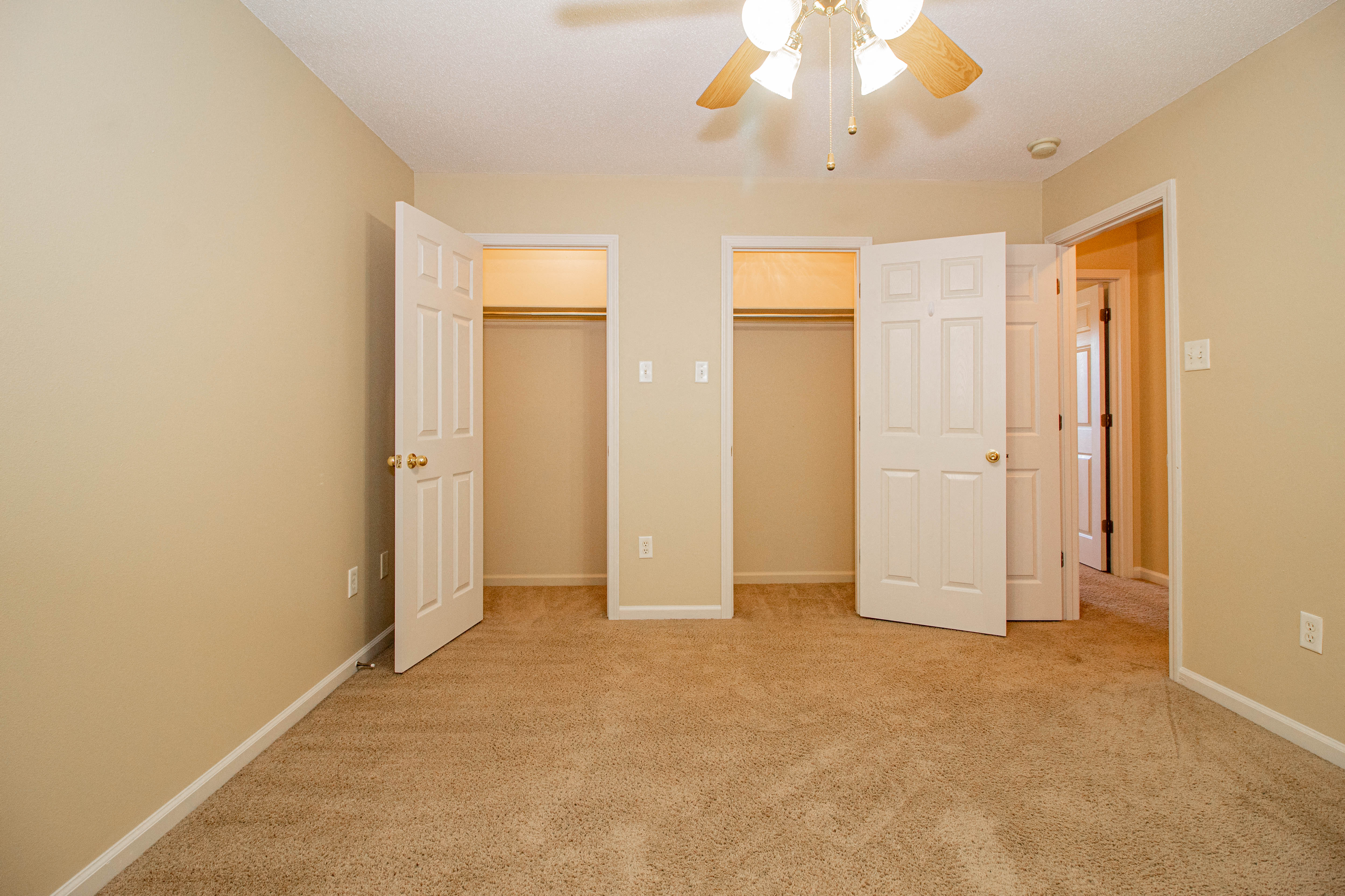 Gallery Photo 12